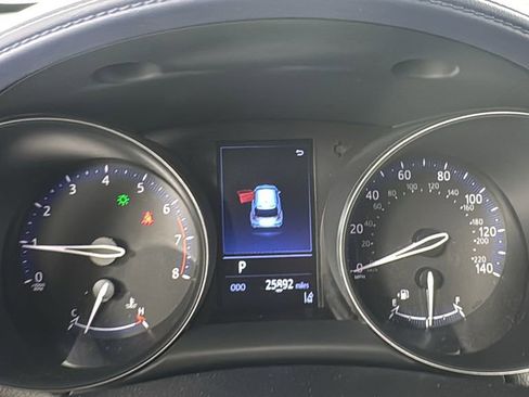 Used 2020 Toyota C-HR XLE image 20