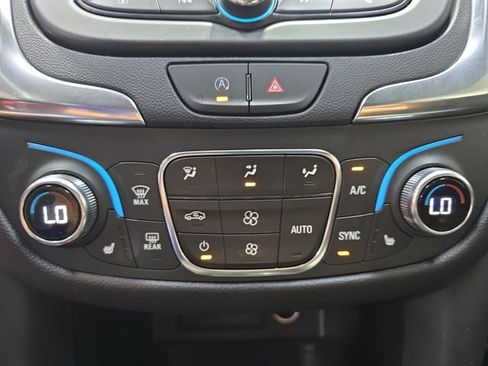 Used 2024 Chevrolet Equinox LT AWD/4WD image 23