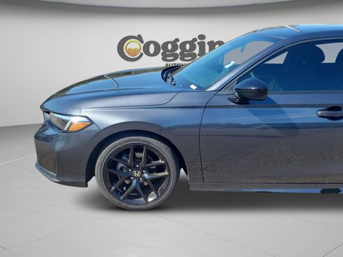 Certified 2025 Honda Civic Sport image 32