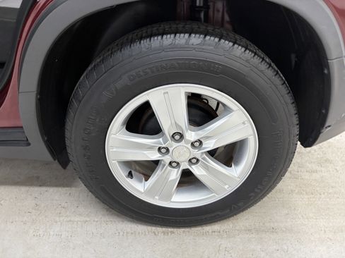 Used 2016 Chevrolet Trax LT w/ LT Sun and Sound Package FWD image 7