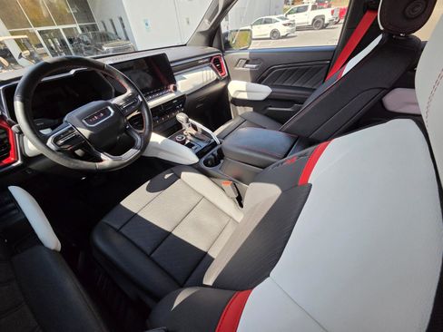 Used 2023 GMC Canyon AT4X image 16