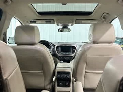 Used 2017 GMC Acadia Denali w/ Technology Package AWD/4WD image 6