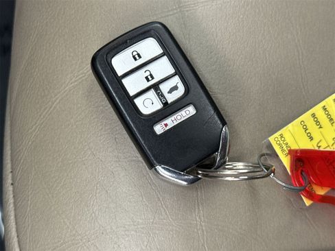 Used 2016 Honda Pilot Touring image 55