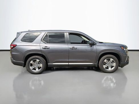 Used 2025 Honda Pilot EX-L image 4