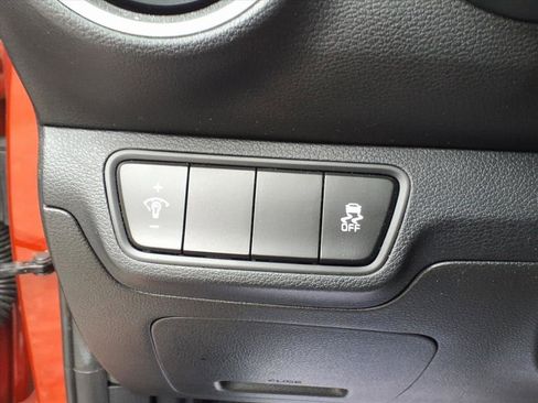 Used 2022 Kia Forte LXS image 17