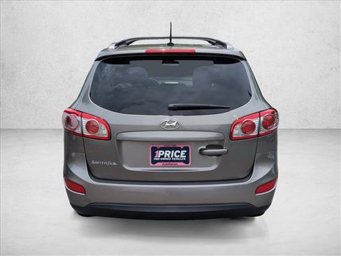 Used 2012 Hyundai Santa Fe SE FWD image 6