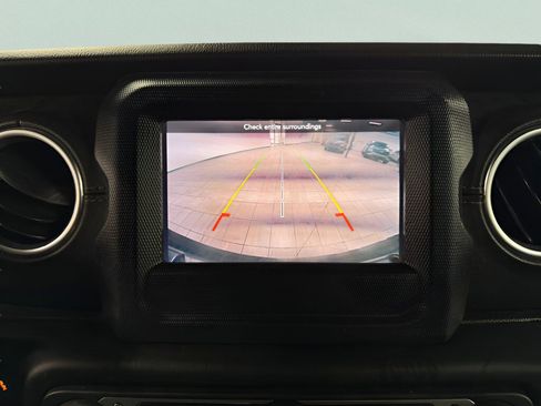 Used 2019 Jeep Wrangler Unlimited Sahara w/ Dual Top Group image 13