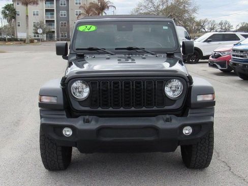 Used 2024 Jeep Wrangler Sport AWD/4WD image 7