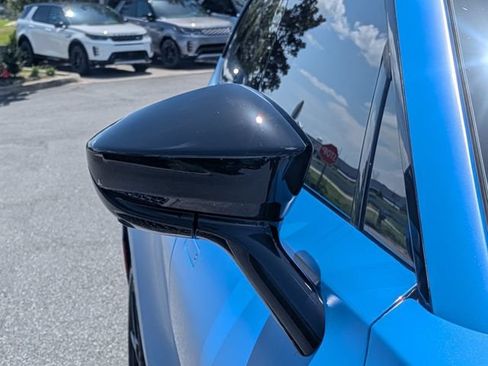Used 2021 Aston Martin DBX AWD/4WD image 14