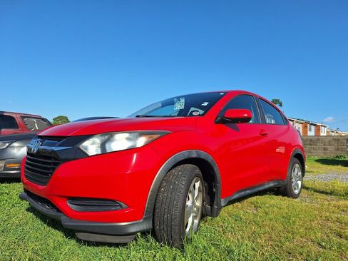 Used 2017 Honda HR-V LX image 1
