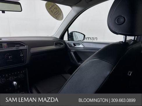 Used 2021 Volkswagen Tiguan SE image 22