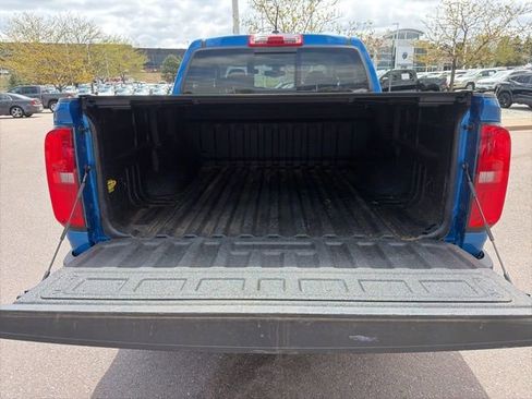 Used 2022 Chevrolet Colorado LT w/ LT Convenience Package AWD/4WD image 9