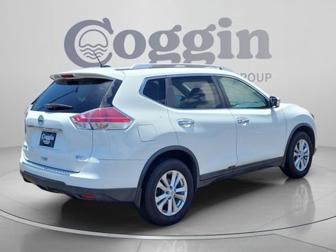 Used 2016 Nissan Rogue SV FWD image 5