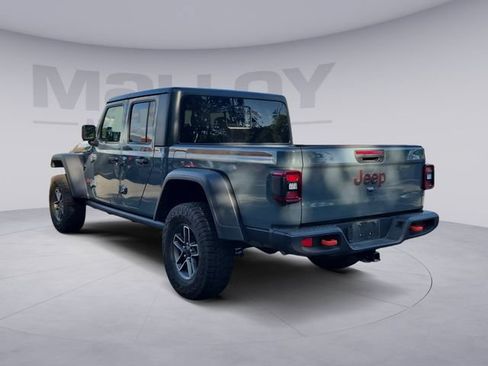 Used 2025 Jeep Gladiator Mojave w/ Convenience Group AWD/4WD image 3