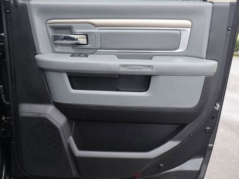 Used 2017 RAM 2500 Big Horn image 32