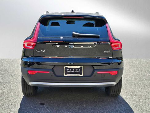 New 2025 Volvo XC40 B5 Ultra w/ Climate Package image 6