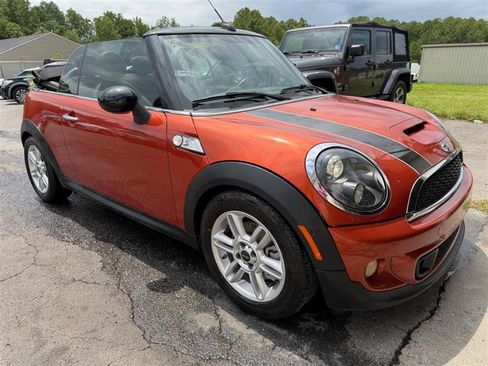 Used 2014 MINI Cooper S FWD image 9
