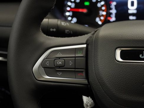 New 2026 Jeep Compass Latitude image 25