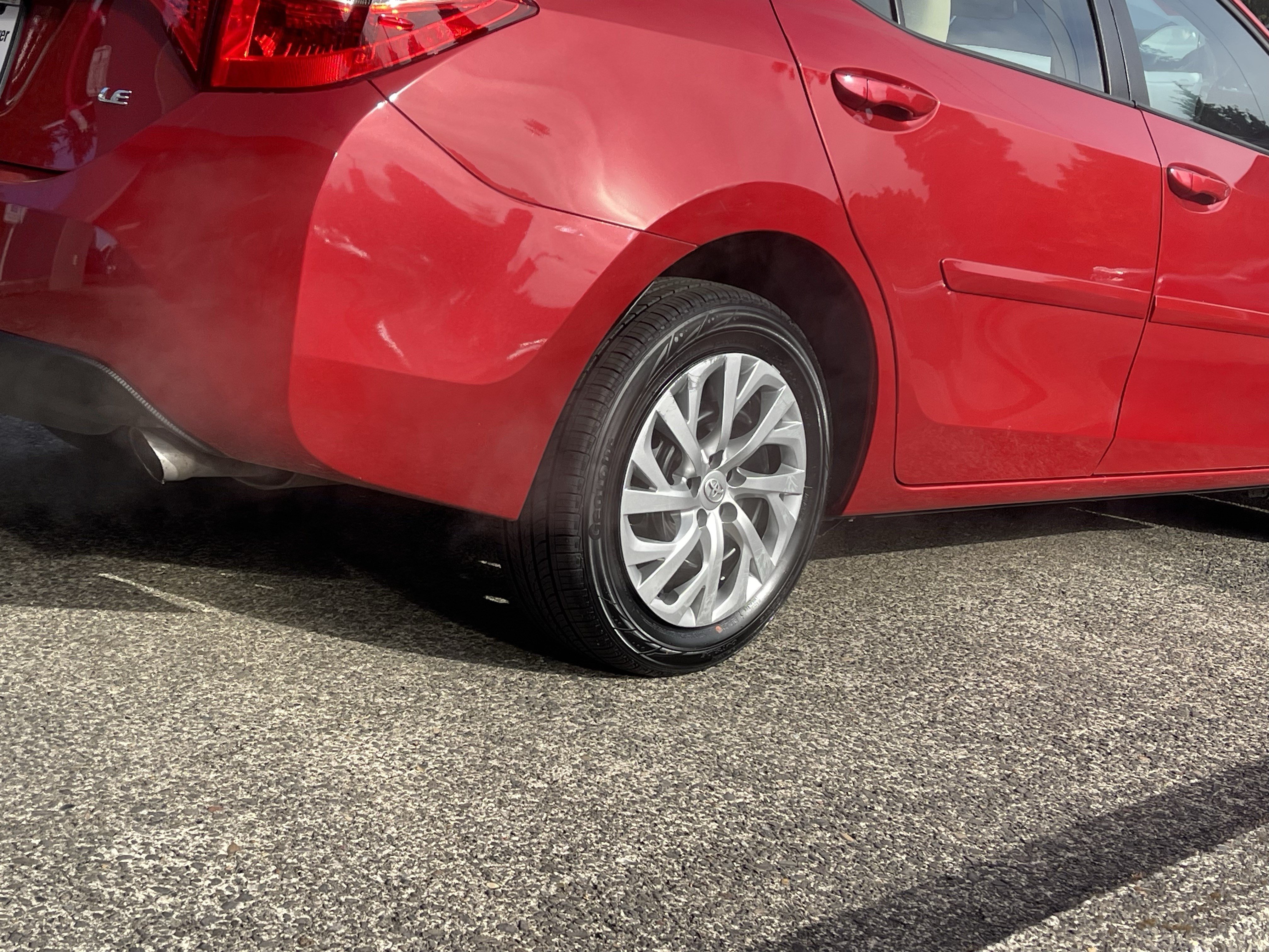 Certified 2019 Toyota Corolla LE FWD image 9