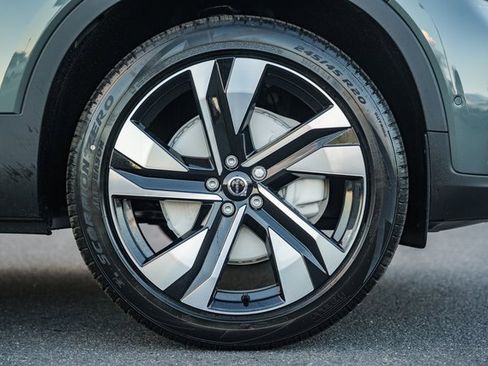 New 2026 Volvo XC40 B5 Ultra w/ Protection Package Premier image 17