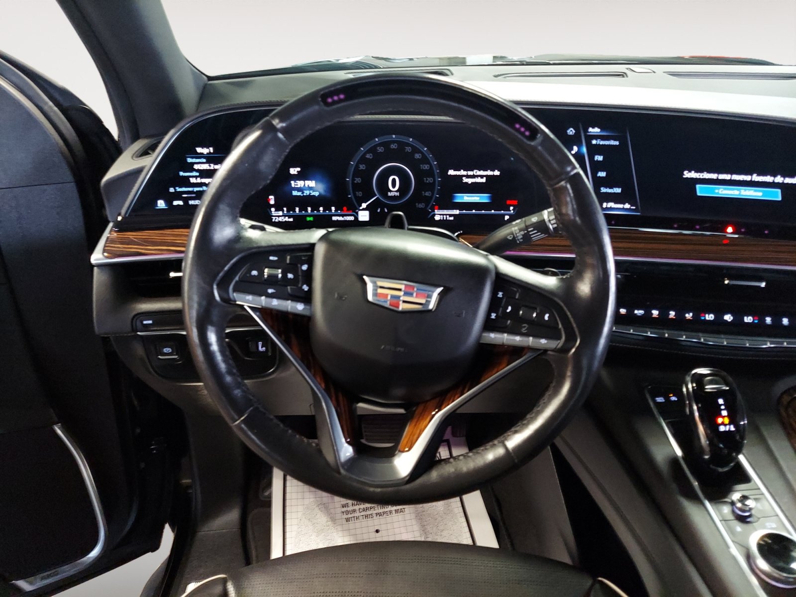 Used 2023 Cadillac Escalade Premium Luxury RWD image 13