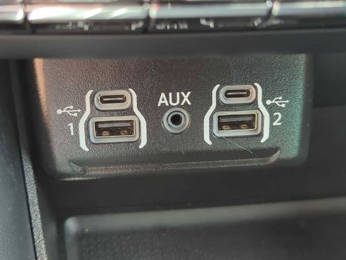 Used 2023 Dodge Durango GT image 30