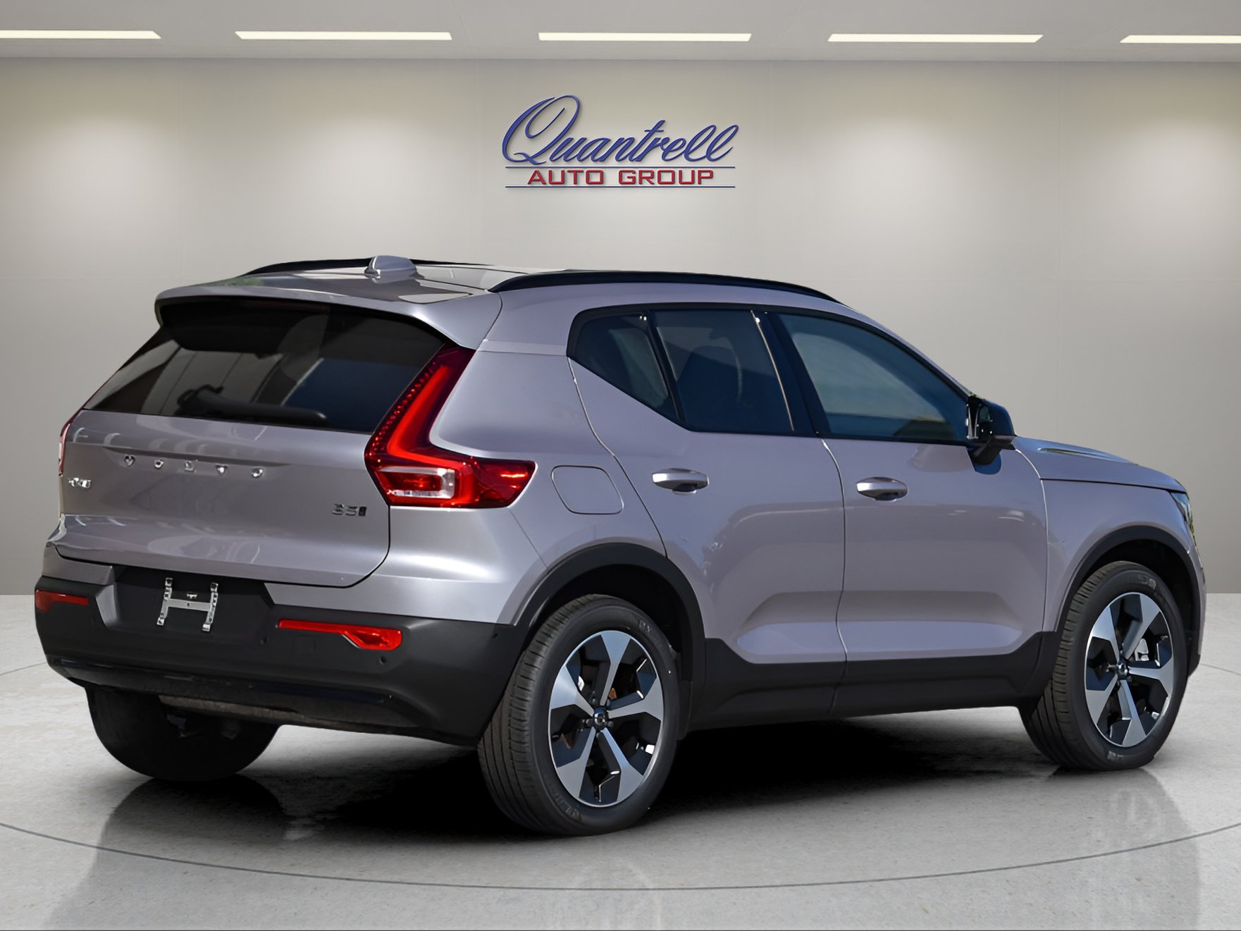 Certified 2026 Volvo XC40 B5 Plus w/ Protection Package Premier AWD/4WD image 4