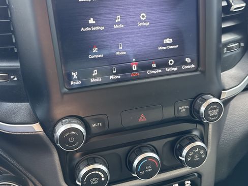 Used 2019 RAM 1500 Big Horn image 27