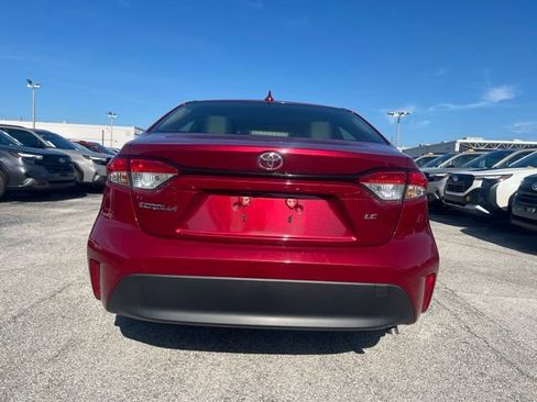 Used 2023 Toyota Corolla LE FWD image 3