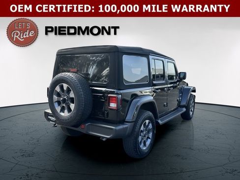 Used 2023 Jeep Wrangler Unlimited Sahara w/ Cold Weather Group AWD/4WD image 7