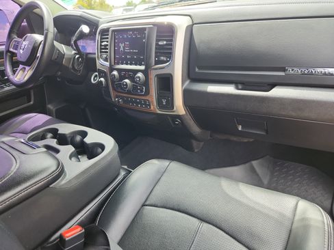 Used 2018 RAM 3500 Laramie AWD/4WD image 19