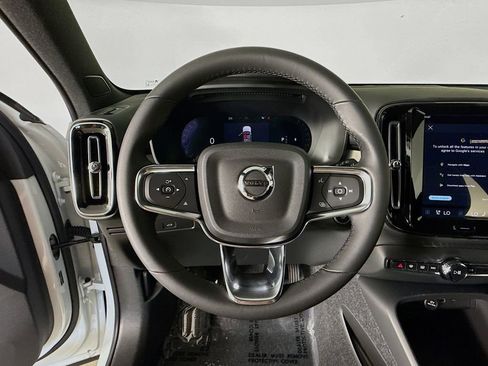New 2026 Volvo XC40 B5 Ultra w/ Climate Package AWD/4WD image 11