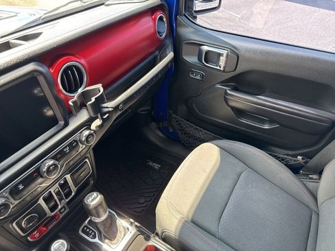 Used 2018 Jeep Wrangler Unlimited Rubicon image 33