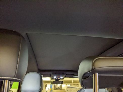New 2026 Volkswagen Tiguan SE R-Line AWD/4WD image 13
