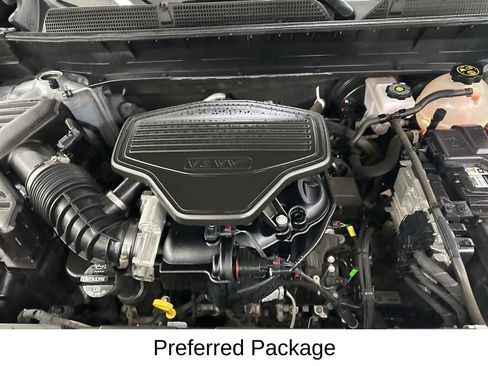 Certified 2021 GMC Acadia SLT w/ Preferred Package image 19