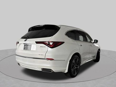 Used 2026 Acura MDX SH-AWD w/ Advance Package image 7