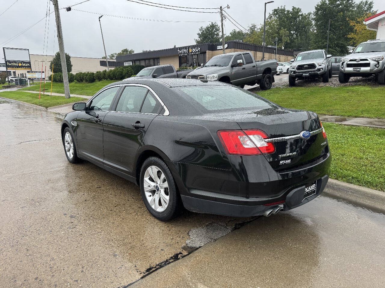 Used 2012 Ford Taurus SEL AWD/4WD image 3