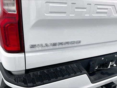Used 2025 Chevrolet Silverado 1500 RST w/ Convenience Package II image 31