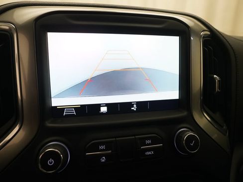 Used 2019 Chevrolet Silverado 1500 LTZ AWD/4WD image 18