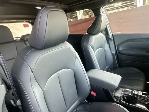 Used 2026 Subaru Forester Limited AWD/4WD image 27