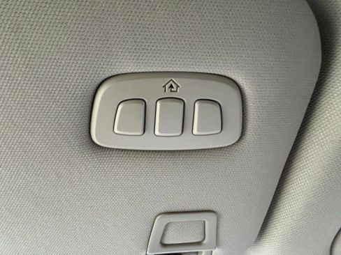 Used 2025 Lincoln Nautilus Premier AWD/4WD image 43