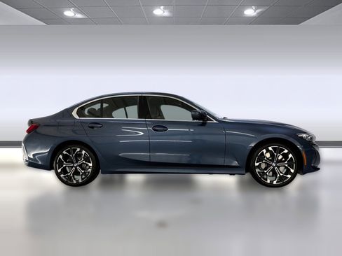 Used 2026 BMW 330i Sedan w/ Convenience Package RWD image 8