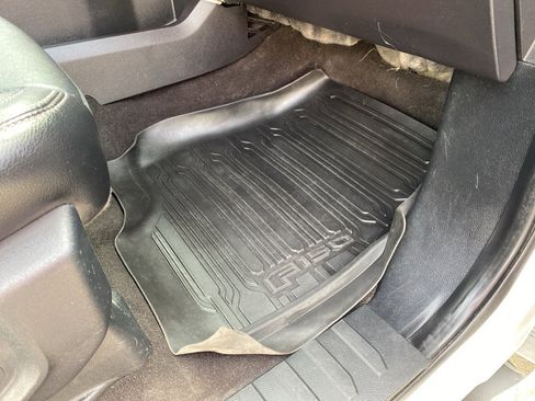 Used 2019 Ford F150 Lariat image 12