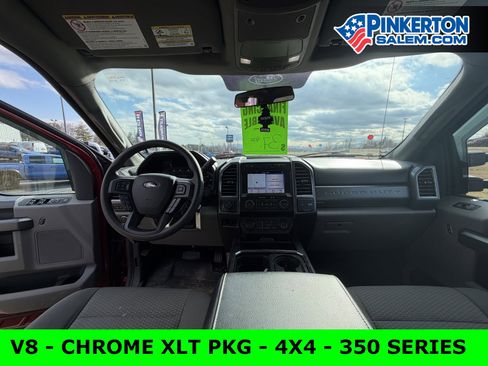 Used 2019 Ford F350 XLT w/ XLT Premium Package image 6