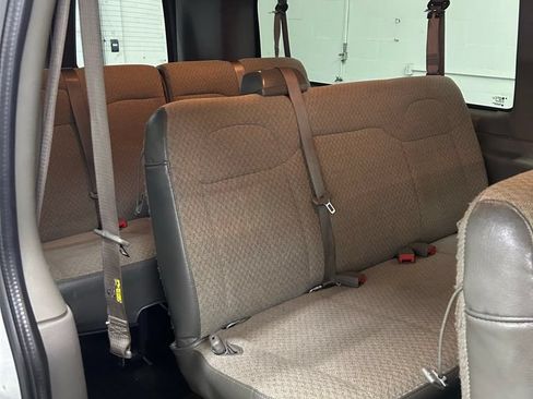 Used 2022 Chevrolet Express 3500 LS RWD image 14