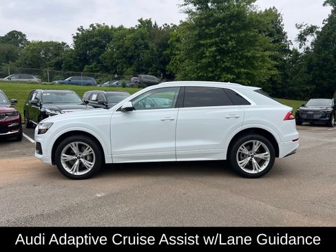 Used 2023 Audi Q8 Premium AWD/4WD image 4