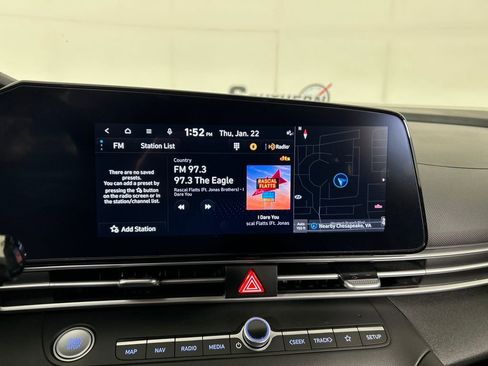 Certified 2023 Hyundai Elantra SEL w/ Convenience Package image 14