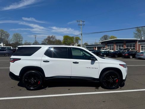 Used 2019 Chevrolet Traverse Premier w/ Redline Edition AWD/4WD image 4