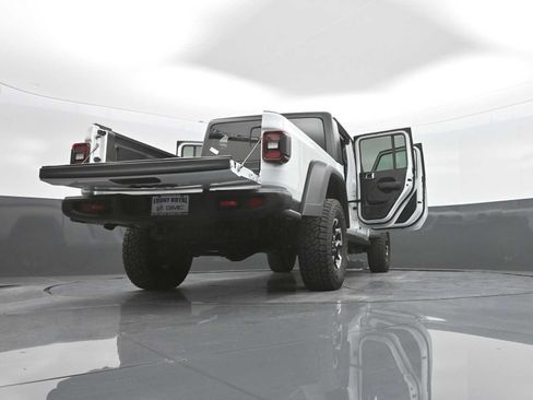 Used 2026 Jeep Gladiator Rubicon AWD/4WD image 47