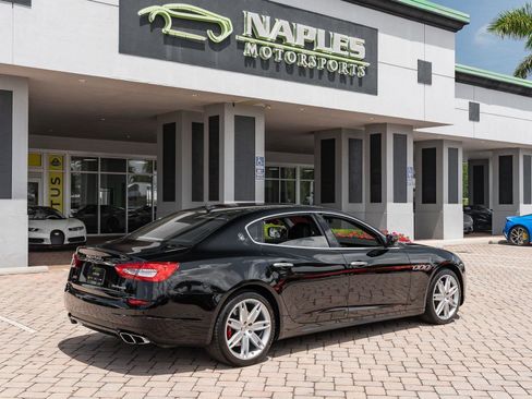 Used 2014 Maserati Quattroporte GTS image 22